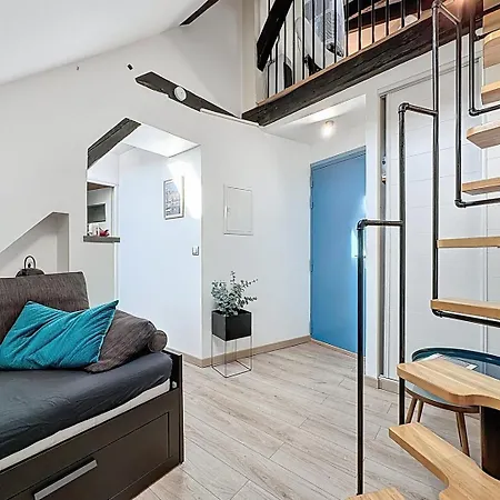 Joli Petit Duplex En Plein Centre-ville ! Apartamento