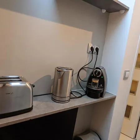 Joli Petit Duplex En Plein Centre-ville ! * Senlis (Oise)