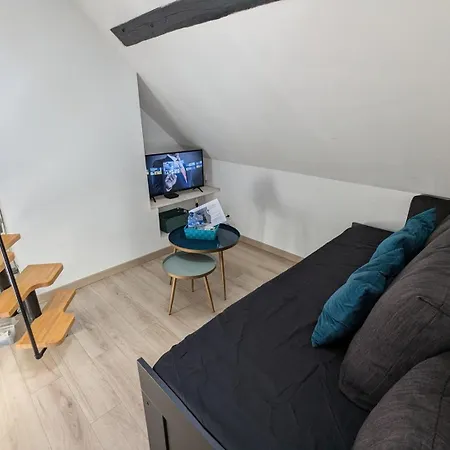 Joli Petit Duplex En Plein Centre-ville ! * Senlis (Oise)