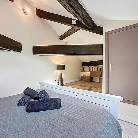 Joli Petit Duplex En Plein Centre-ville !