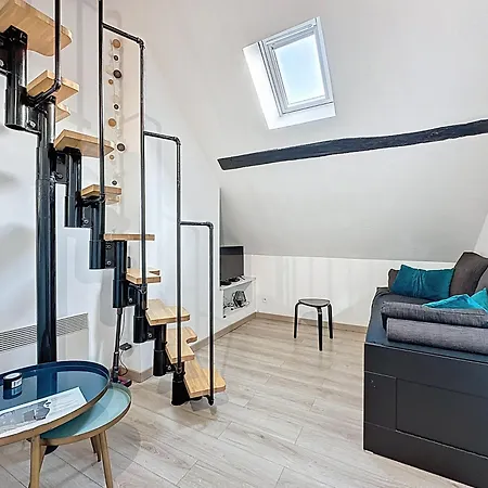 Joli Petit Duplex En Plein Centre-ville !