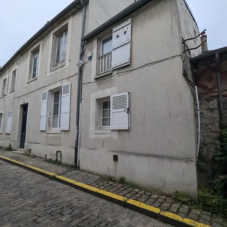 Joli Petit Duplex En Plein Centre-ville ! Apartamento *